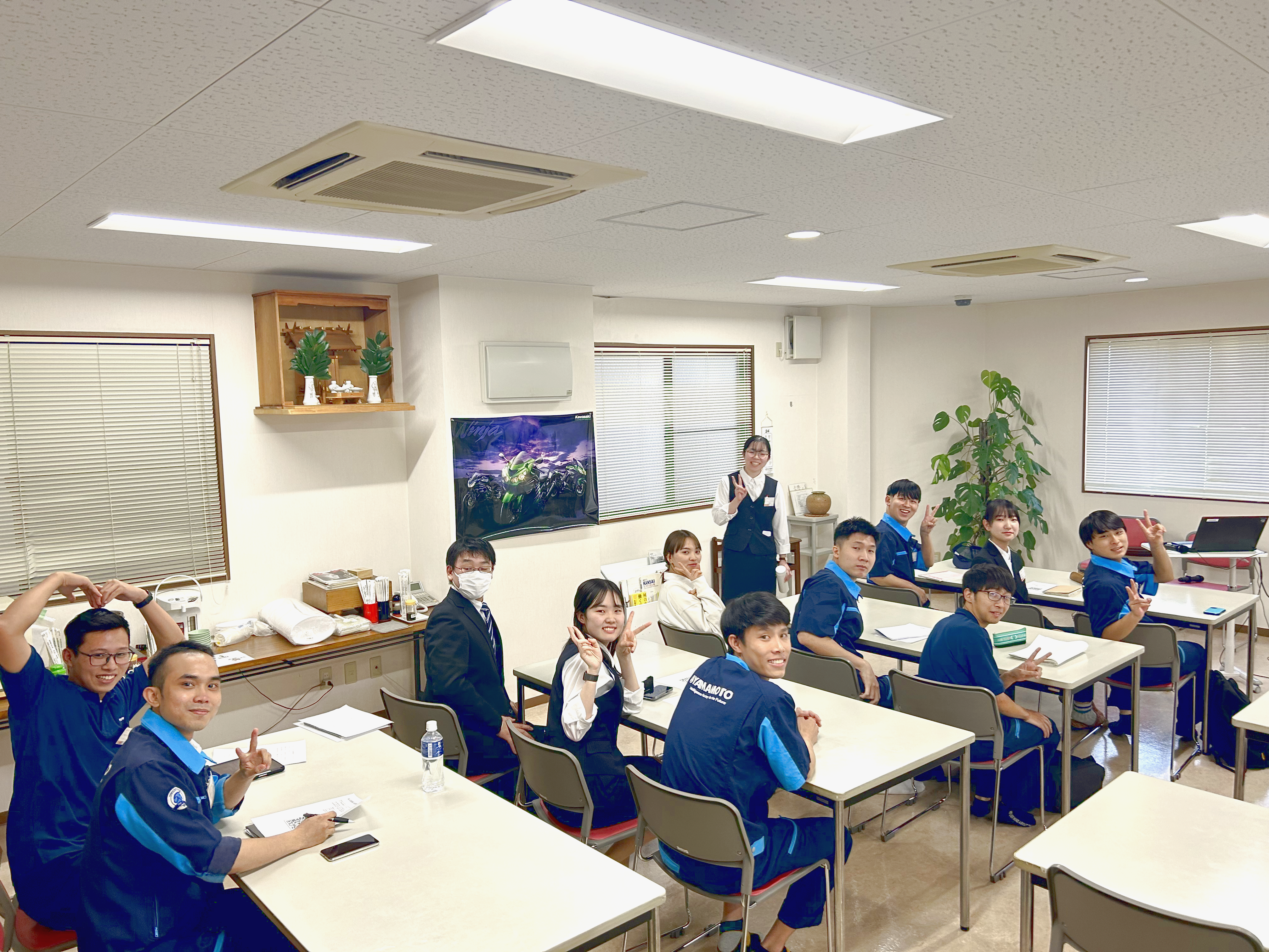 新入社員が、入社半年で感じたものや抱負を語ってくれています。"